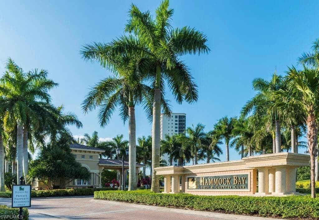 1050 Borghese LN 1901 NAPLES, FL 34114