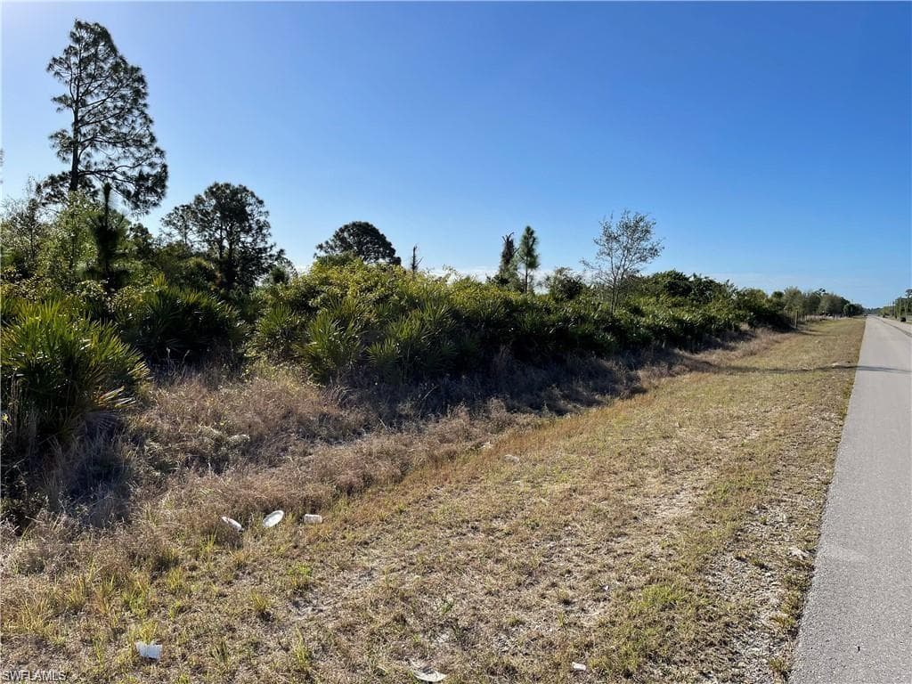 7573 6th PL LABELLE, FL 33935
