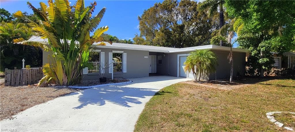 4118 3rd AVE CAPE CORAL, FL 33904