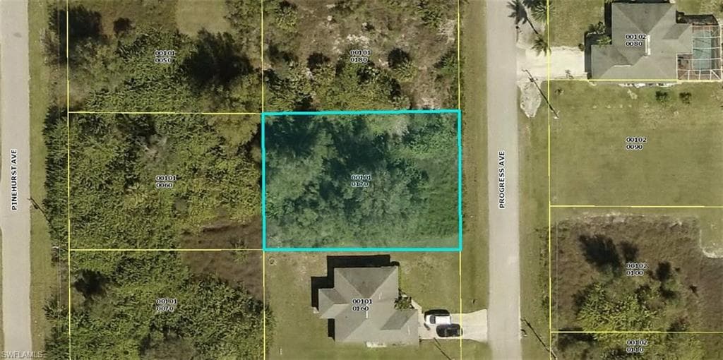 424 Progress AVE LEHIGH ACRES, FL 33974