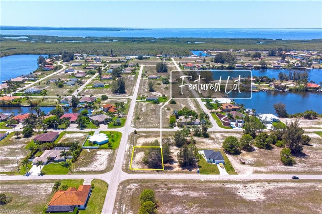 2738 NW 42nd AVE CAPE CORAL, FL 33993