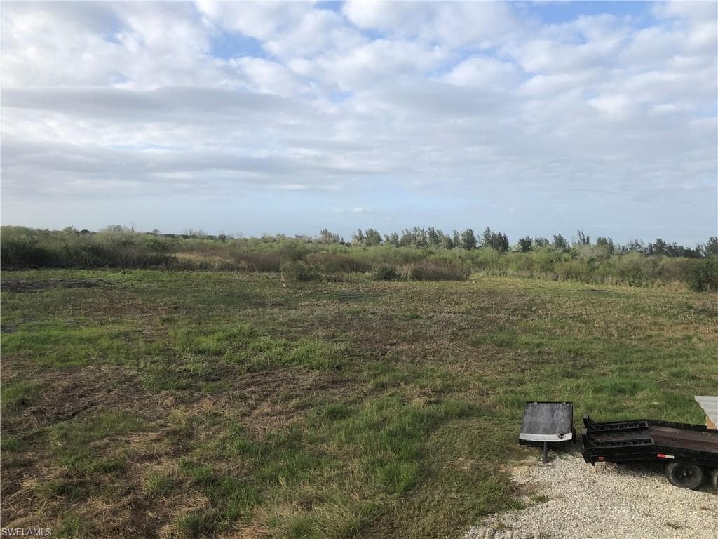 Wildwood LN FORT MYERS, FL 33905