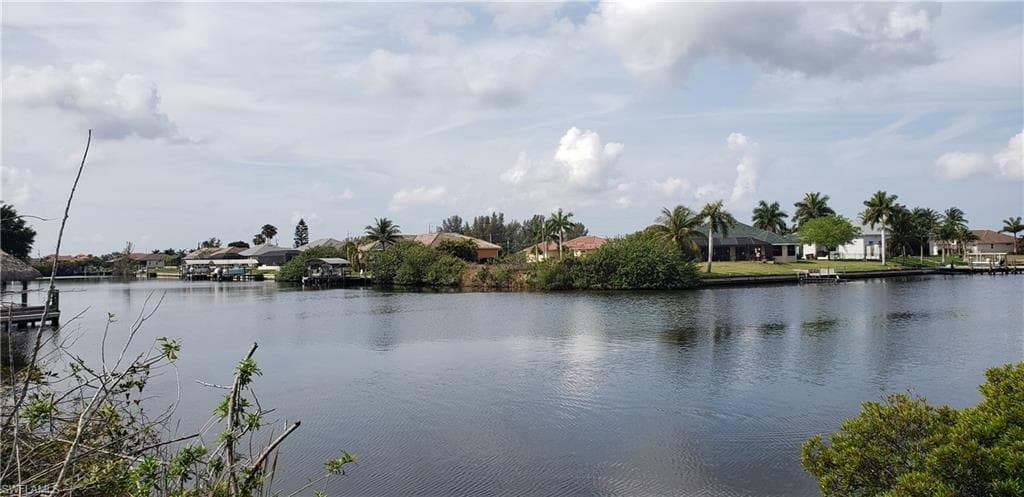 1415 NW 40th PL CAPE CORAL, FL 33993