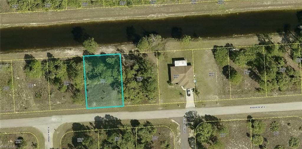 1229 AUGUSTA ST E LEHIGH ACRES, FL 33974