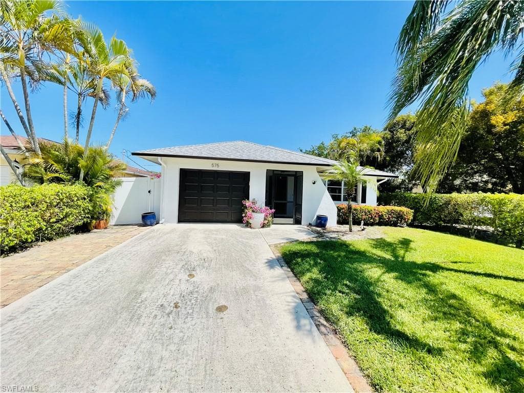 575 97th AVE N NAPLES, FL 34108