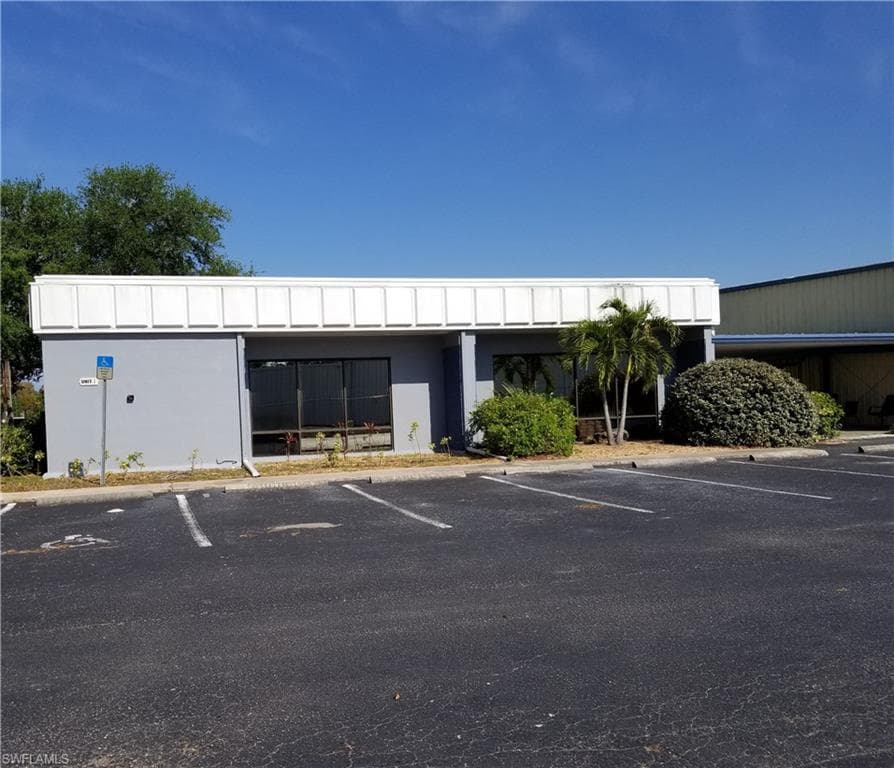 2129 Andrea LN FORT MYERS, FL 33912