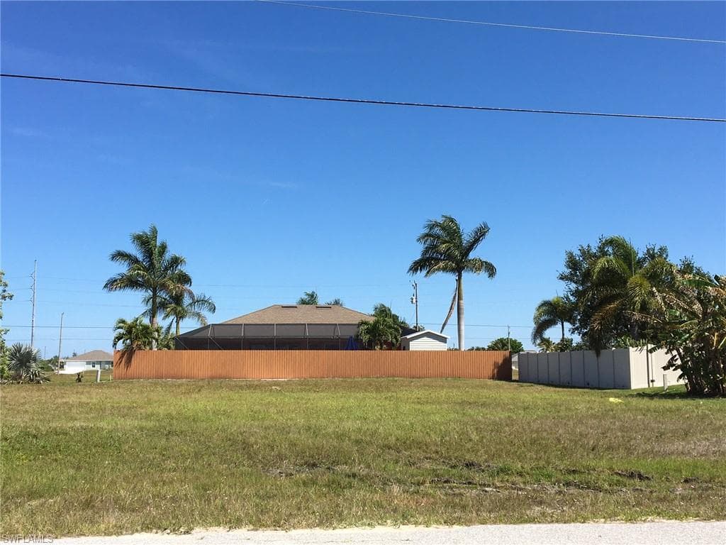 2237 NW 7th ST CAPE CORAL, FL 33993