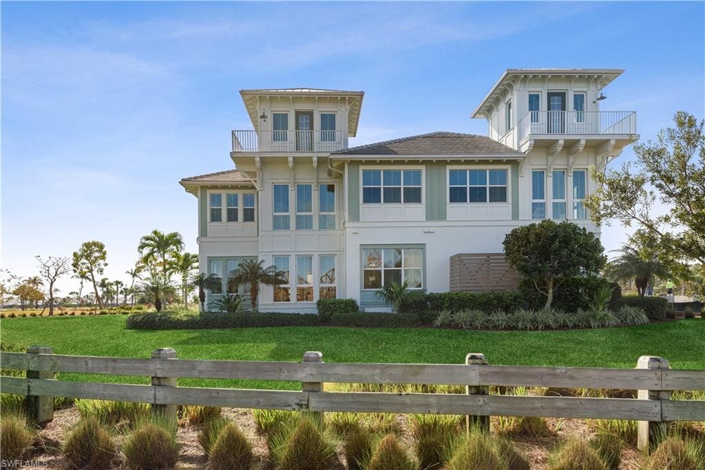 6517 DOMINICA DR 101 NAPLES, FL 34113