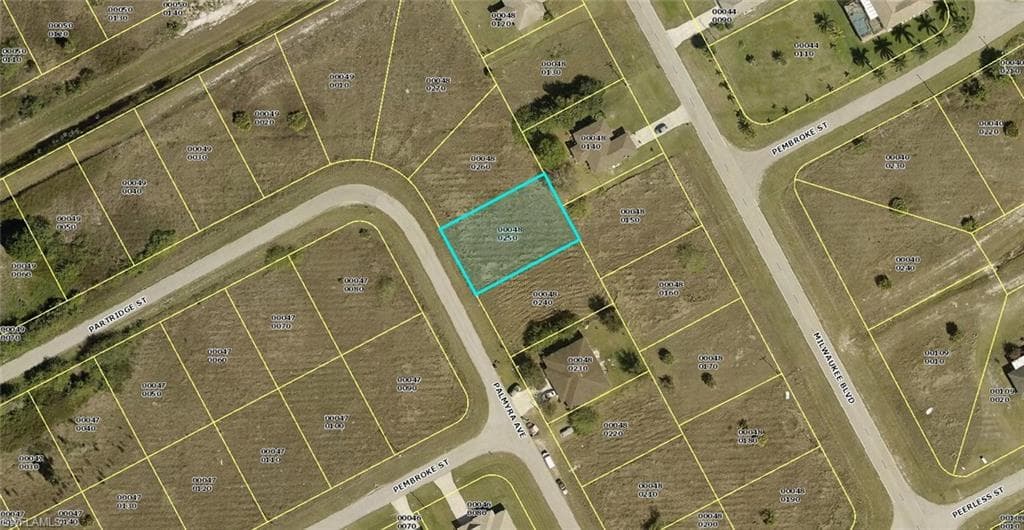 379 Palmyra AVE LEHIGH ACRES, FL 33974