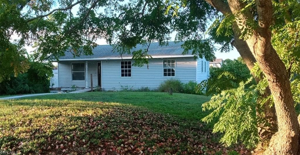 3410 7th ST SW LEHIGH ACRES, FL 33976