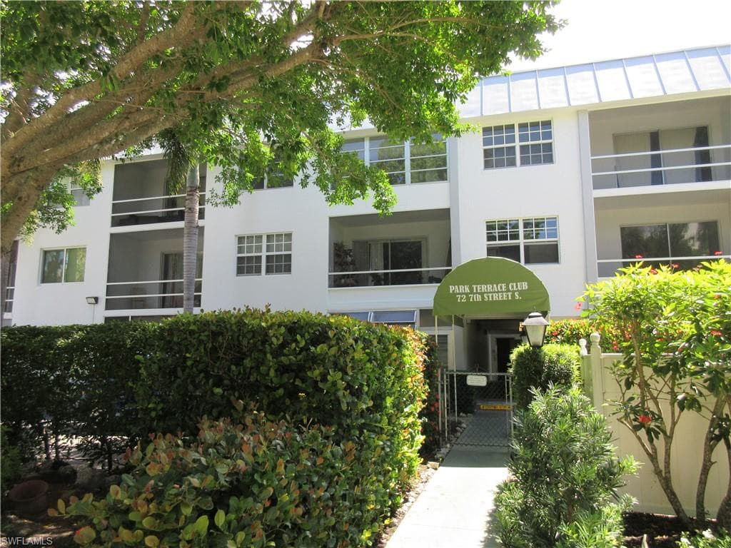72 7th ST S 306 NAPLES, FL 34102
