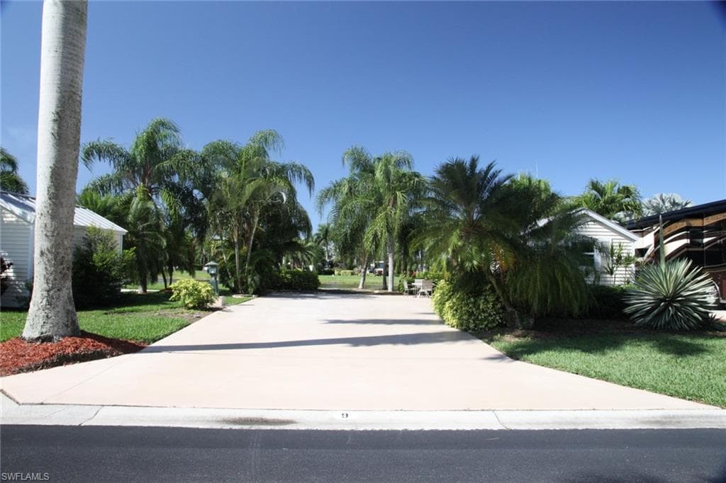 LOT 9 3025 E Riverbend Resort BLVD LABELLE, FL 33935