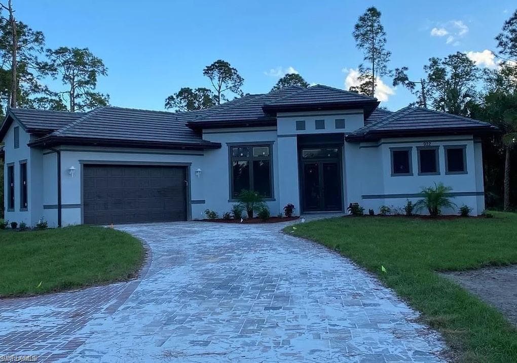3160 Safe Harbor DR NAPLES, FL 34117