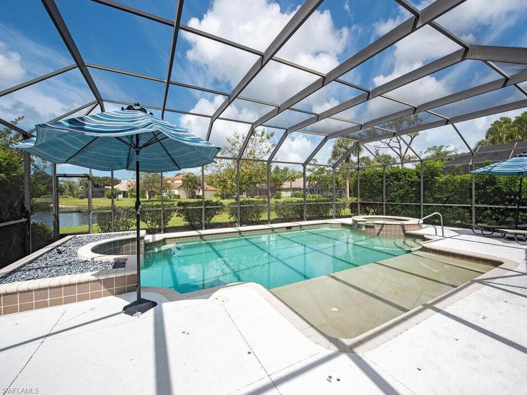457 Crestwood LN NAPLES, FL 34113