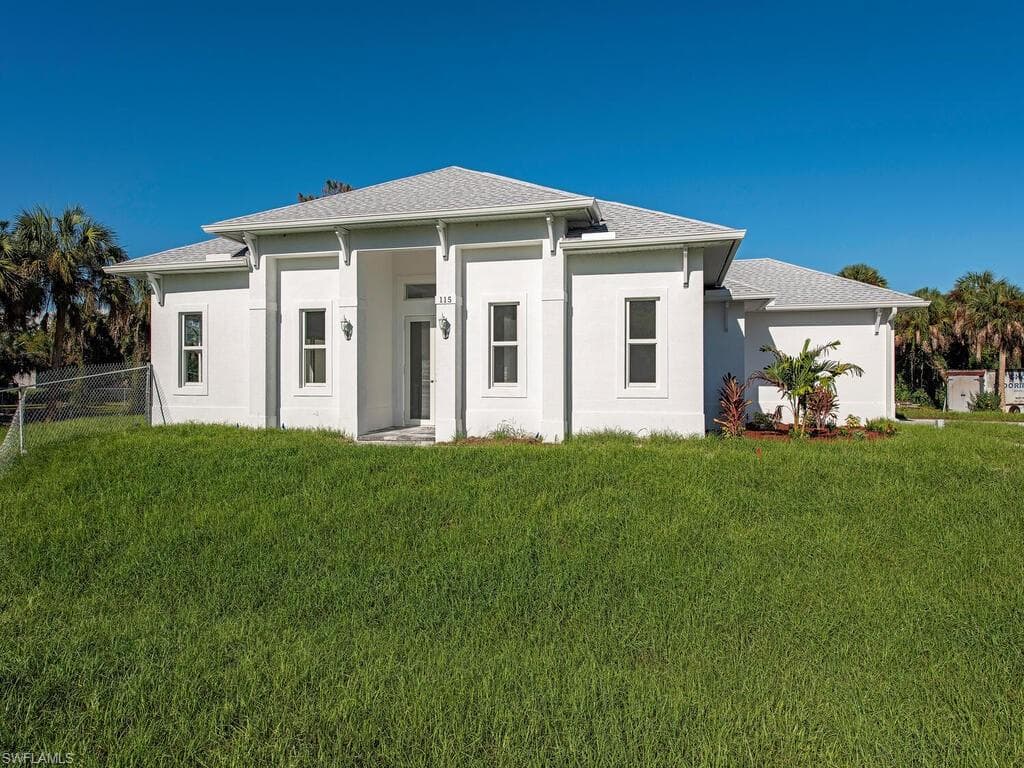 115 21st ST SW NAPLES, FL 34117