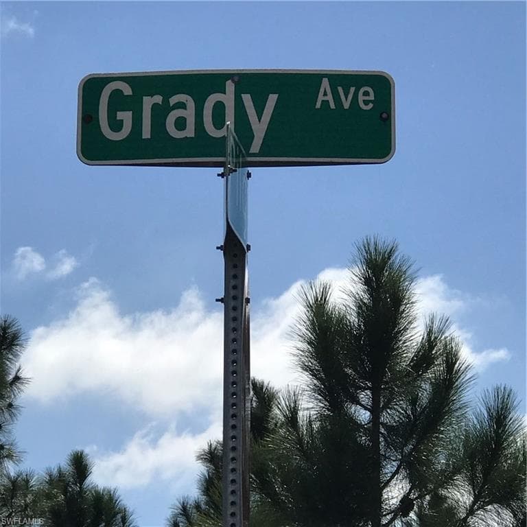 12060 Grady AVE PORT CHARLOTTE, FL 33981