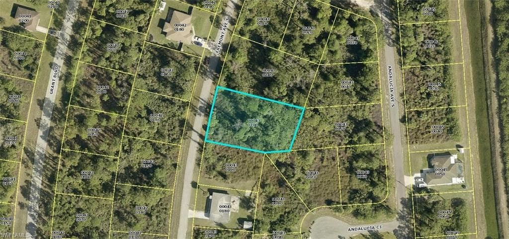 159 Fremont AVE S LEHIGH ACRES, FL 33974