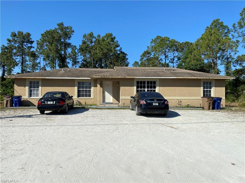 4873/4875 Leonard BLVD S LEHIGH ACRES, FL 33973