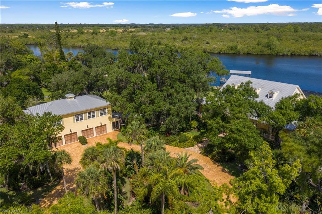 1980 Fort Denaud RD FORT DENAUD, FL 33935