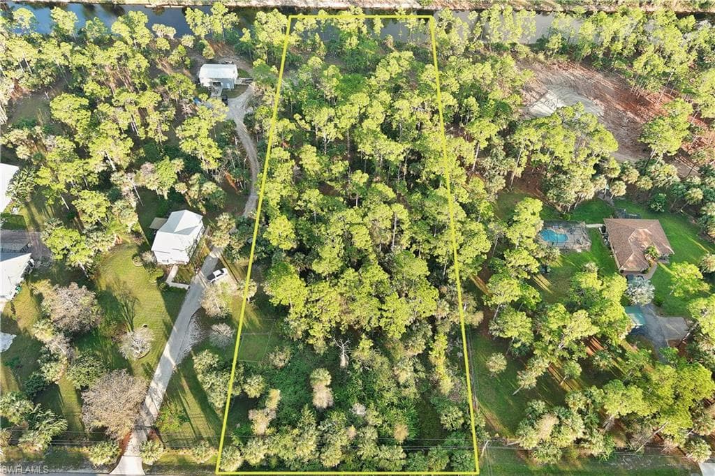 8th ST NE NAPLES, FL 34120