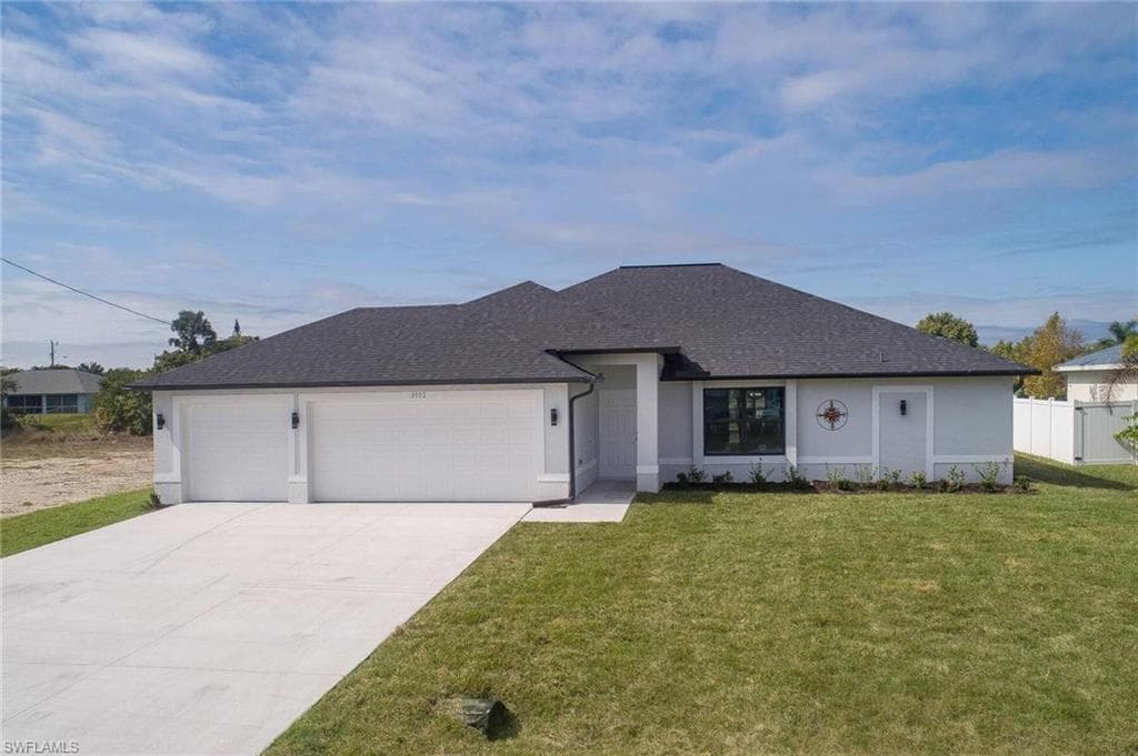 3302 SW 8th PL CAPE CORAL, FL 33914