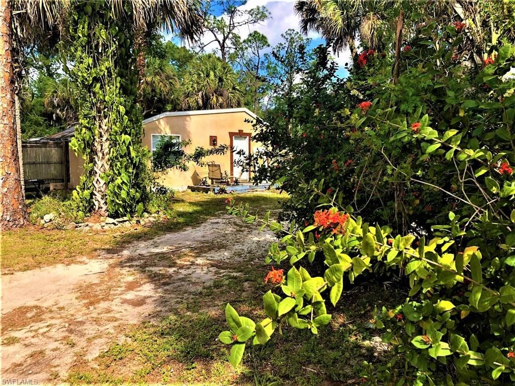1911 Della DR NAPLES, FL 34117
