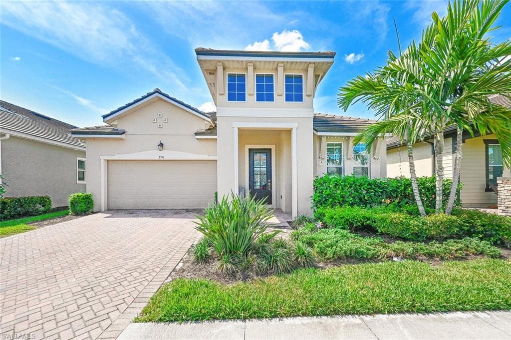 3300 PILOT CIR NAPLES, FL 34120