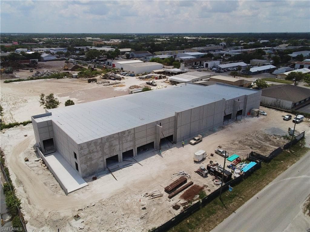 6100 Shirley ST NAPLES, FL 34109
