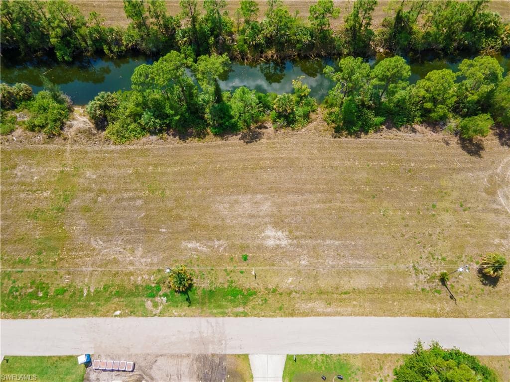 4018 NE 23rd PL CAPE CORAL, FL 33909