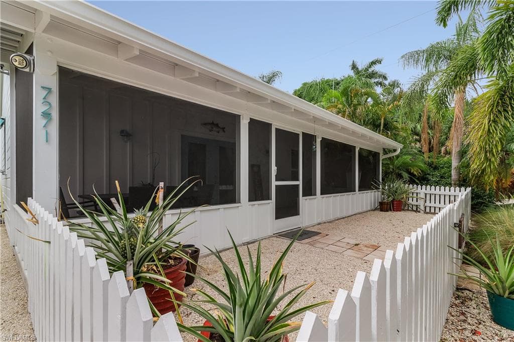 7271 Orange AVE BOKEELIA, FL 33922