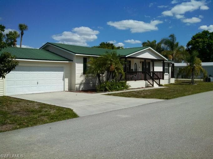 938 Yacht Club WAY NW MOORE HAVEN, FL 33411
