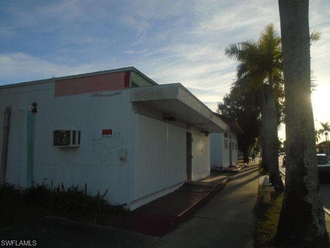 3864 Palm Beach BLVD FORT MYERS, FL 33916