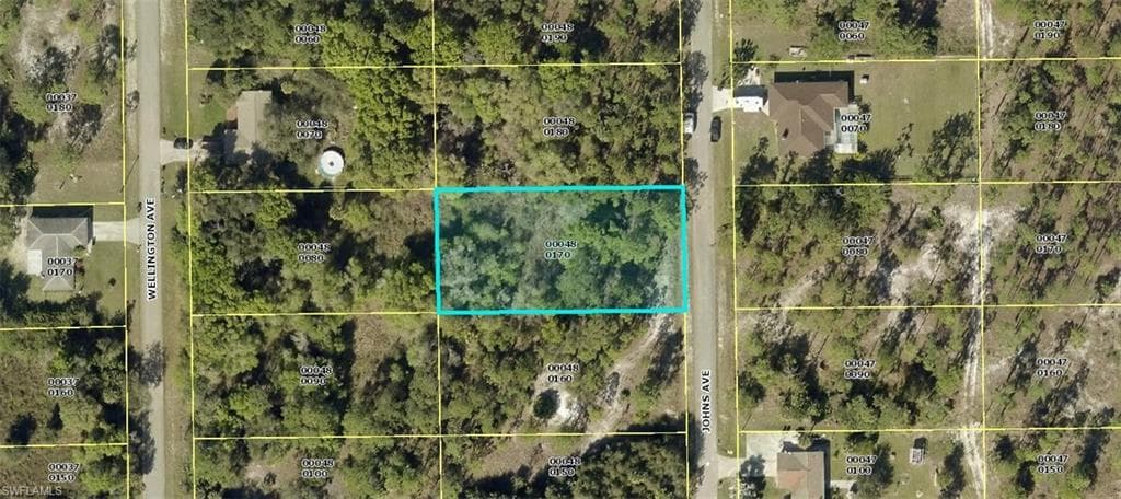 309 Johns AVE LEHIGH ACRES, FL 33936