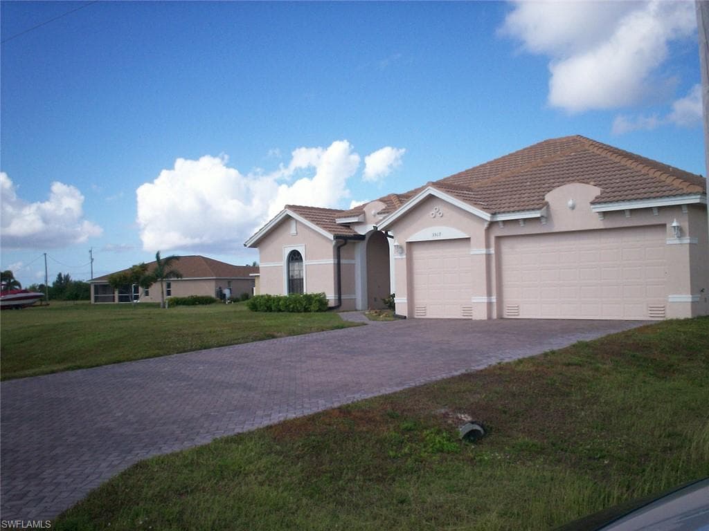 3517 NW 21st ST CAPE CORAL, FL 33993