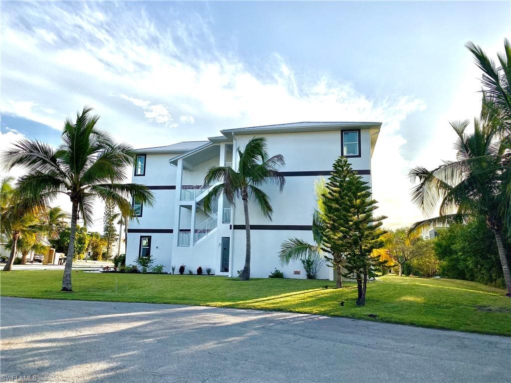 21550 Widgeon TER FORT MYERS BEACH, FL 33931
