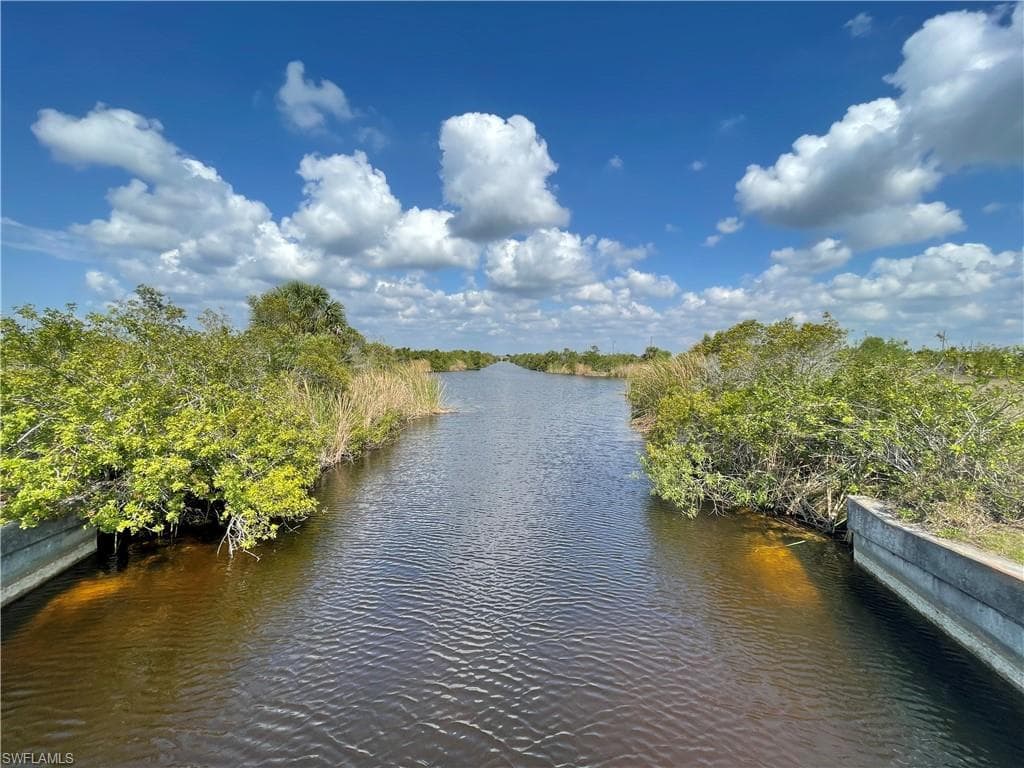 3831 Old Burnt Store RD N CAPE CORAL, FL 33993