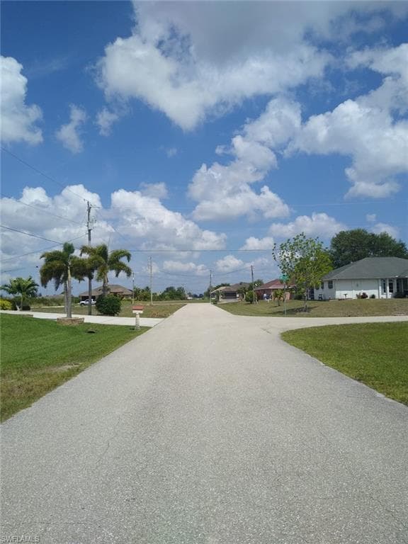 717 NW 19th TER CAPE CORAL, FL 33993
