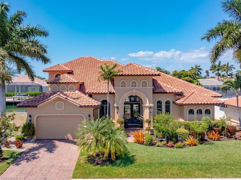 1090 Dana CT MARCO ISLAND, FL 34145