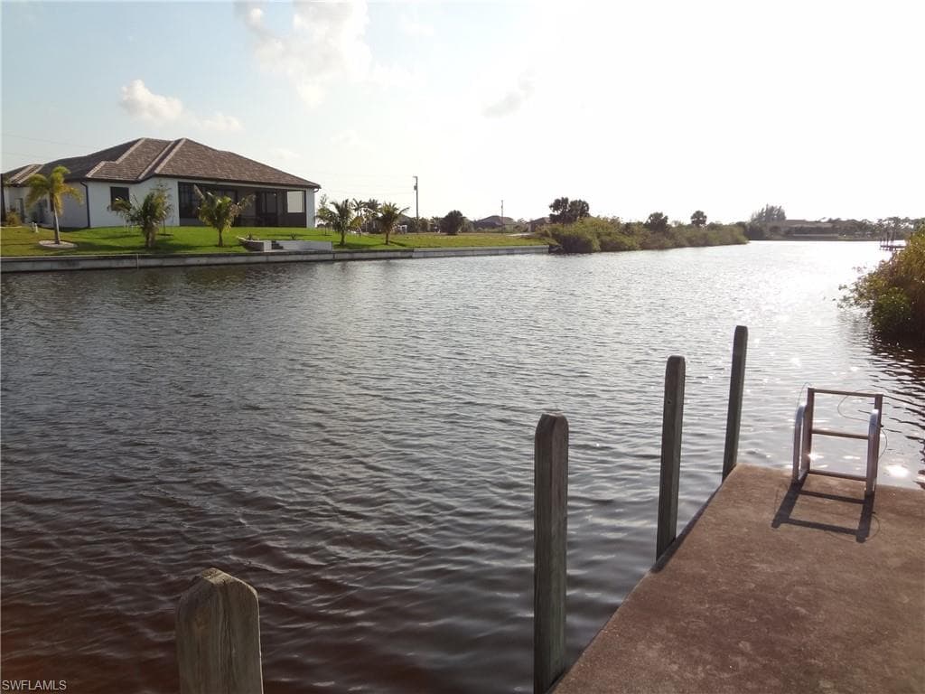 4118 NW 39th LN CAPE CORAL, FL 33993
