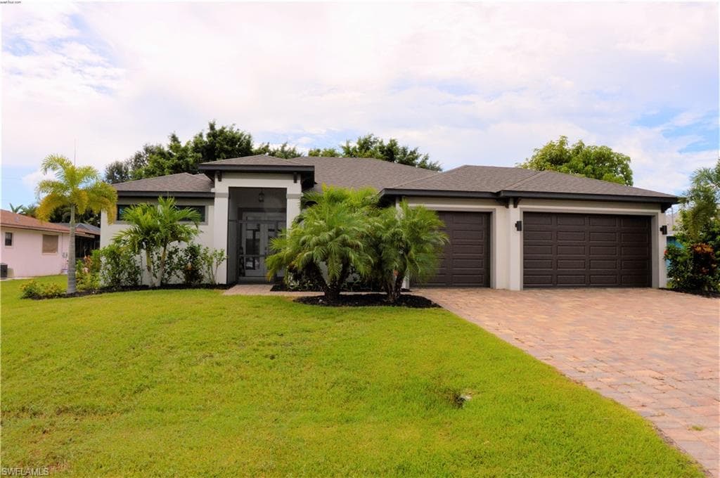 206 SE 22nd ST CAPE CORAL, FL 33990