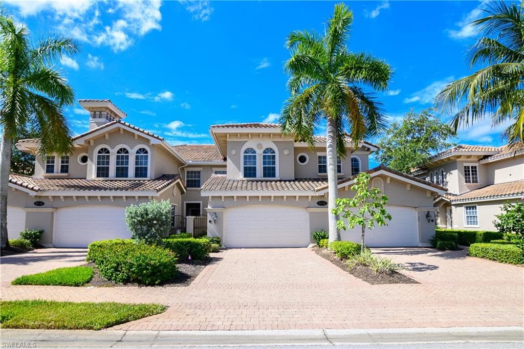 9130 Cherry Oaks LN 7-102 NAPLES, FL 34114