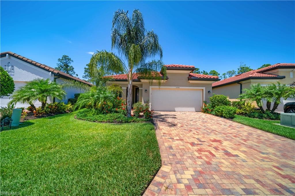 1570 Marton CT NAPLES, FL 34113