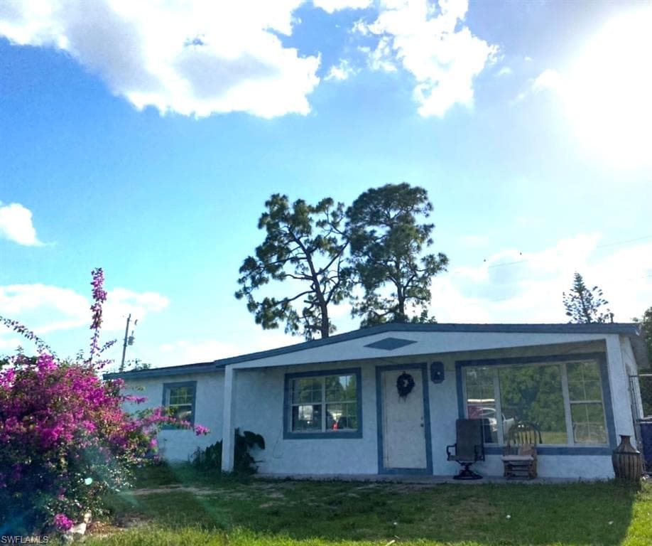 123 Apache ST LEHIGH ACRES, FL 33936