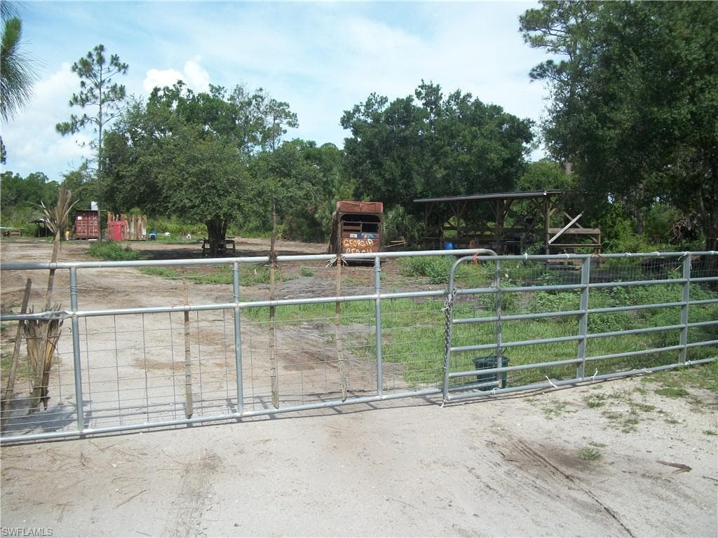 610 S Shetland ST CLEWISTON, FL 33440
