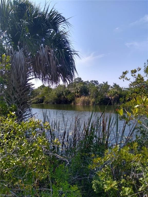 2521 Diplomat PKY W CAPE CORAL, FL 33993