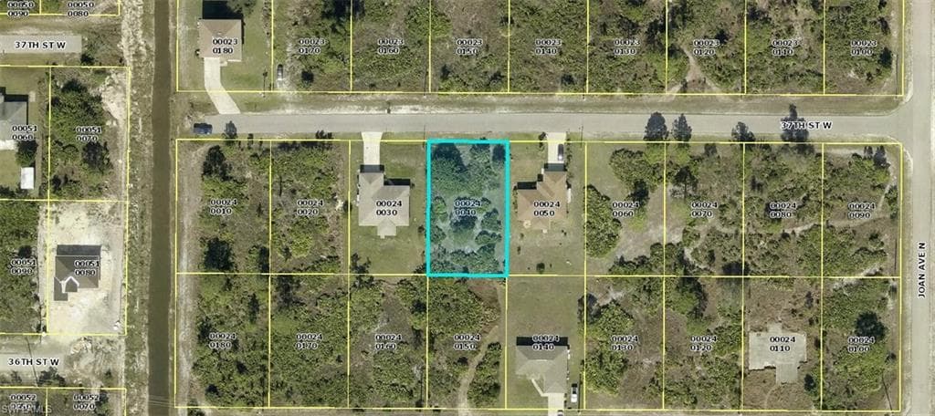 3011 37th ST W LEHIGH ACRES, FL 33971