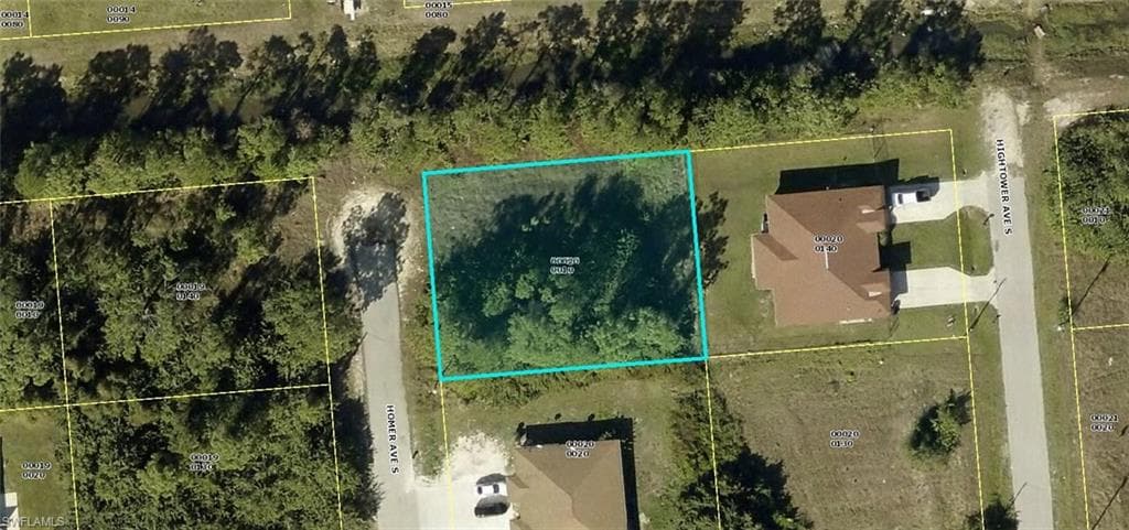 301/303 Homer AVE S LEHIGH ACRES, FL 33973