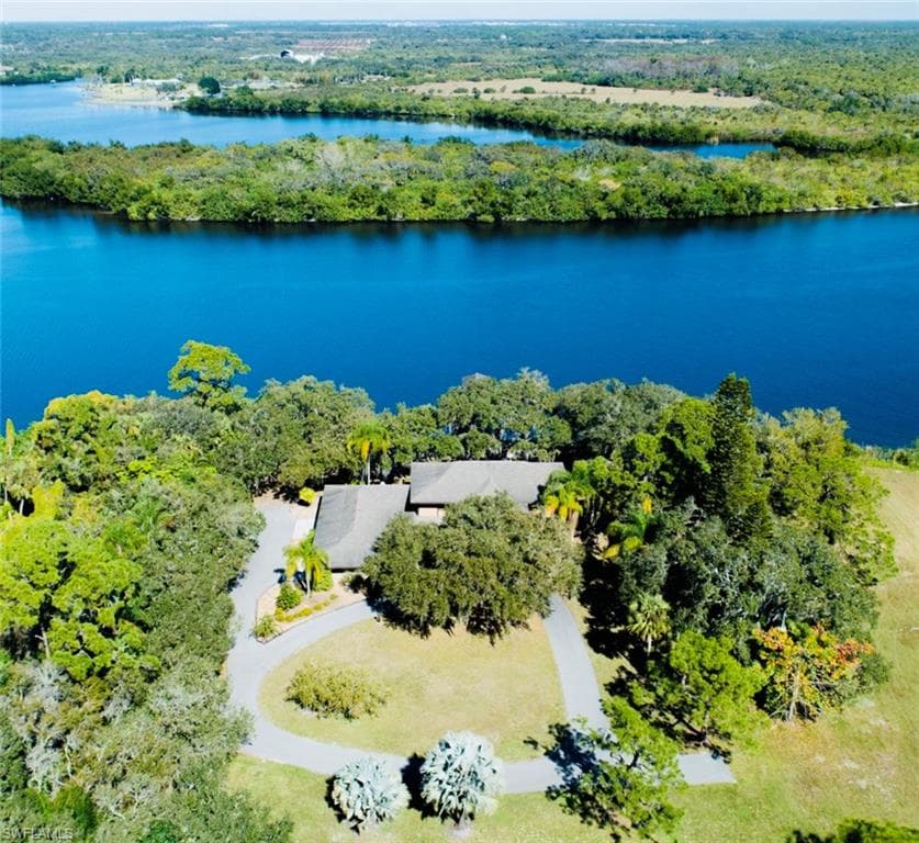 12524 River RD FORT MYERS, FL 33905