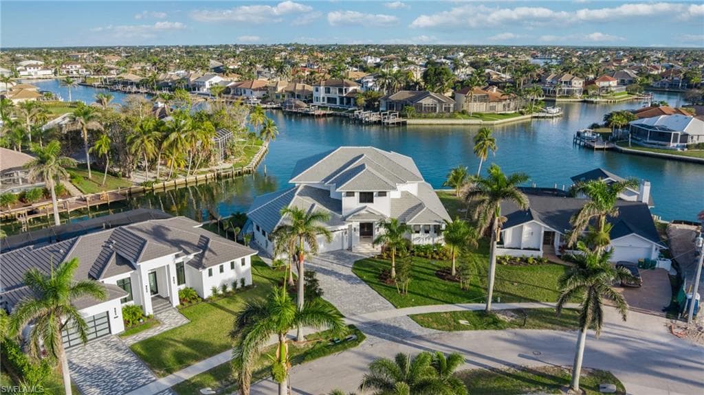465 Adirondack CT MARCO ISLAND, FL 34145