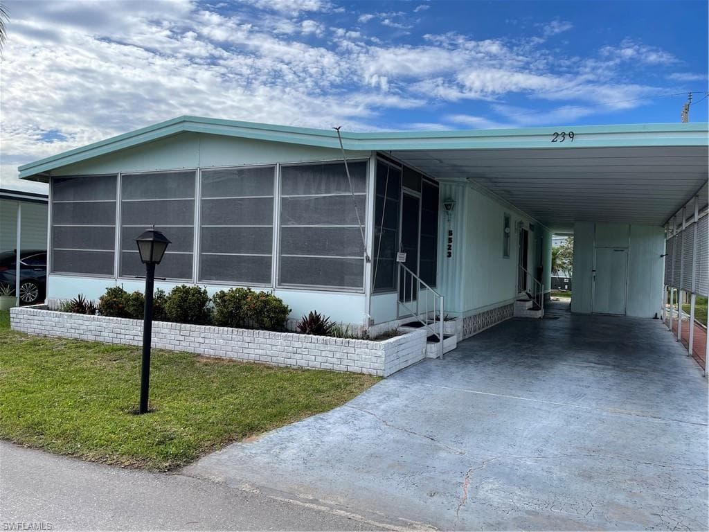 5523 Colonial RD 239 NORTH FORT MYERS, FL 33917
